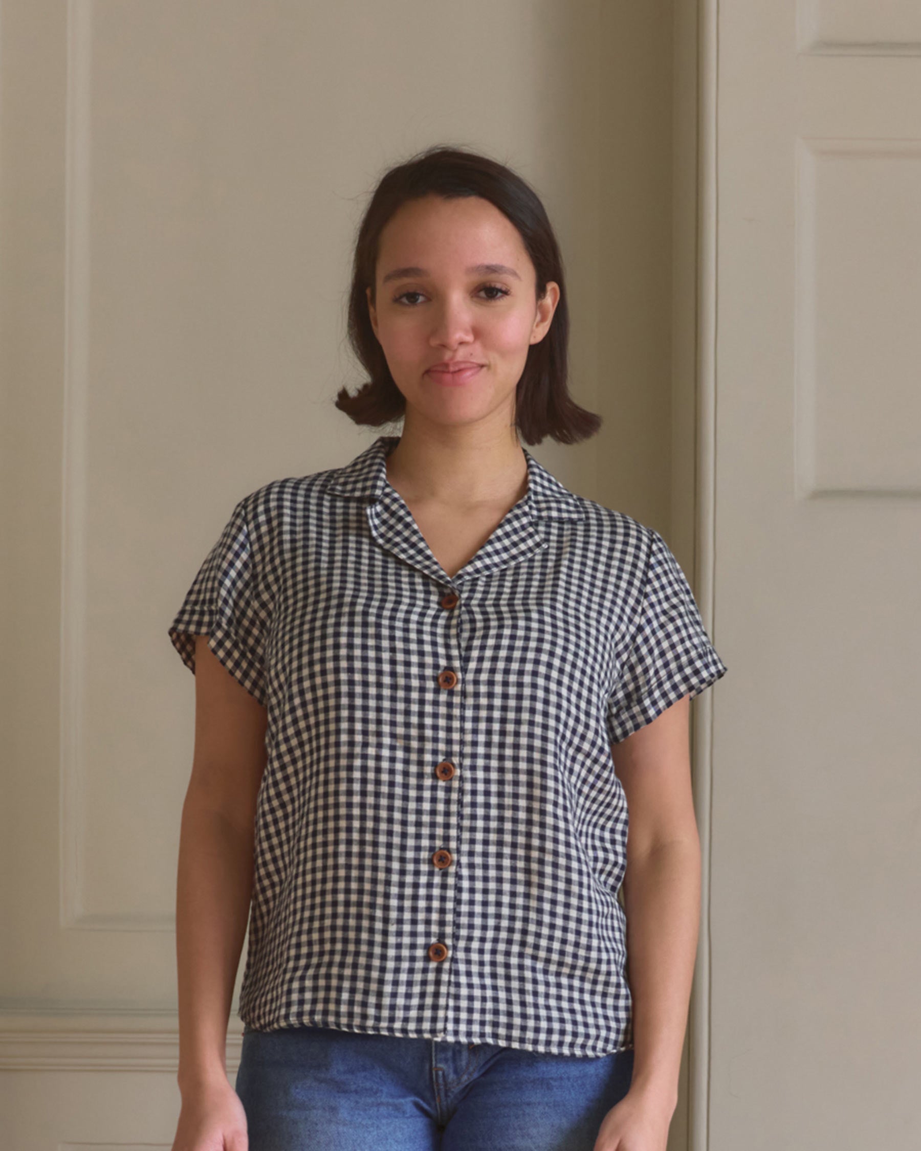 V-Neck Linen Blouse No.19 in Navy Gingham